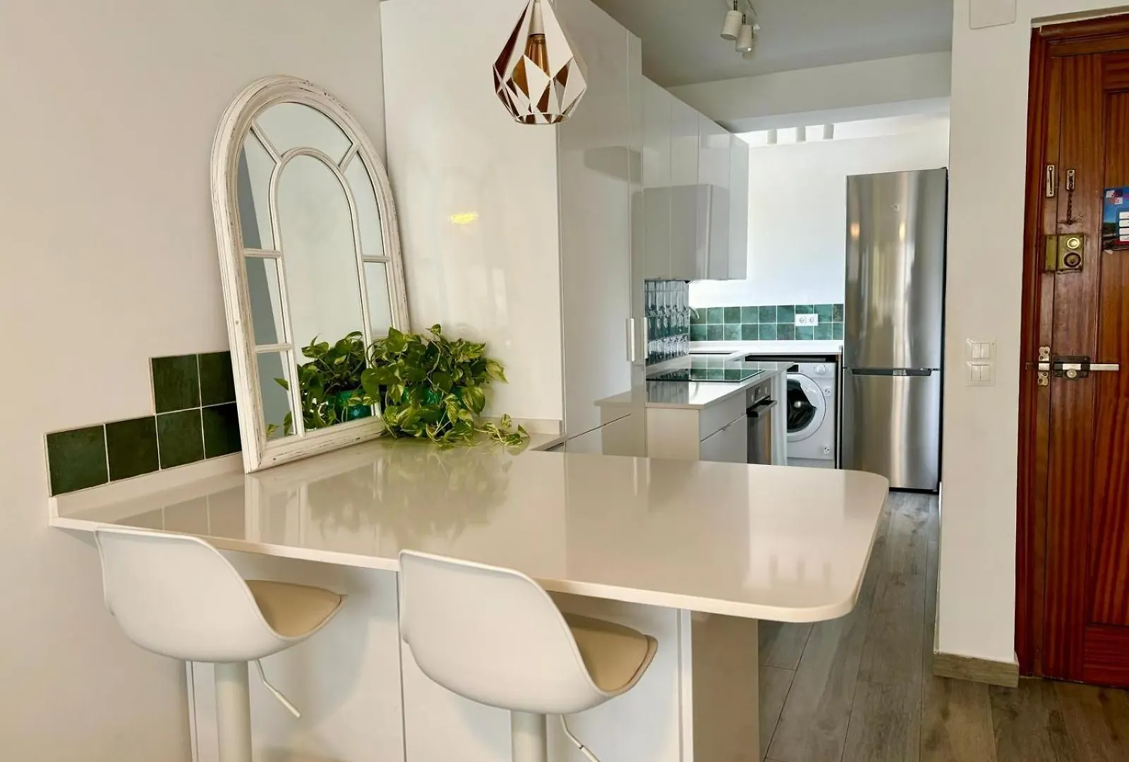 Casa Gracia Stylish Apartment Close To The Beach By Namaste Elite Малага 0*,  Испания